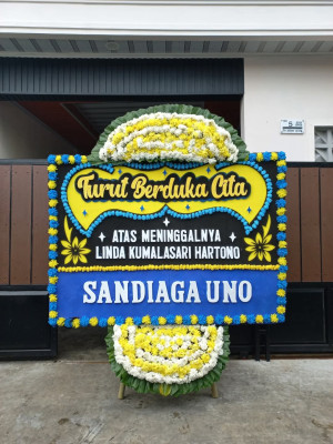 Papan Bunga Duka di Tanon